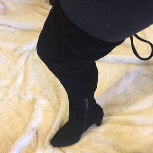 Over knee black suede-like heeled boots